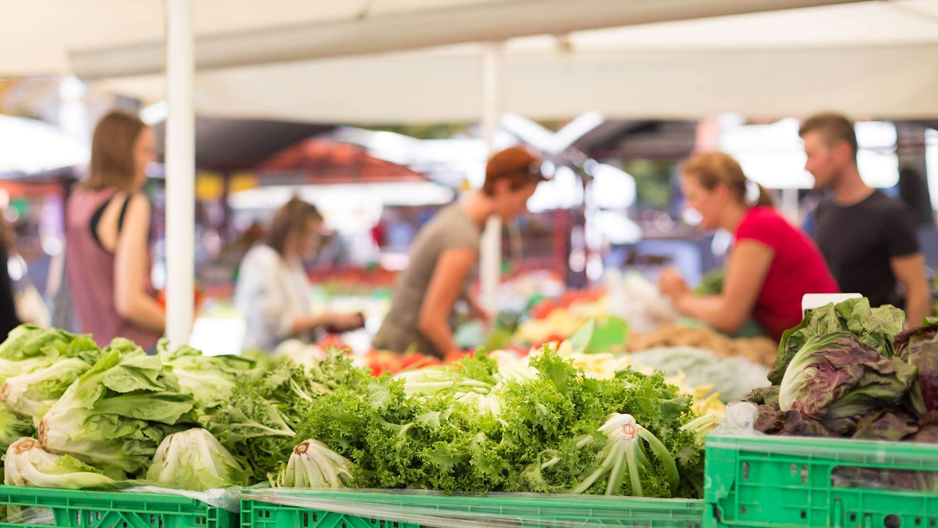 Großer Wochenmarkt Meran